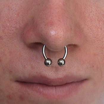 septum piercing